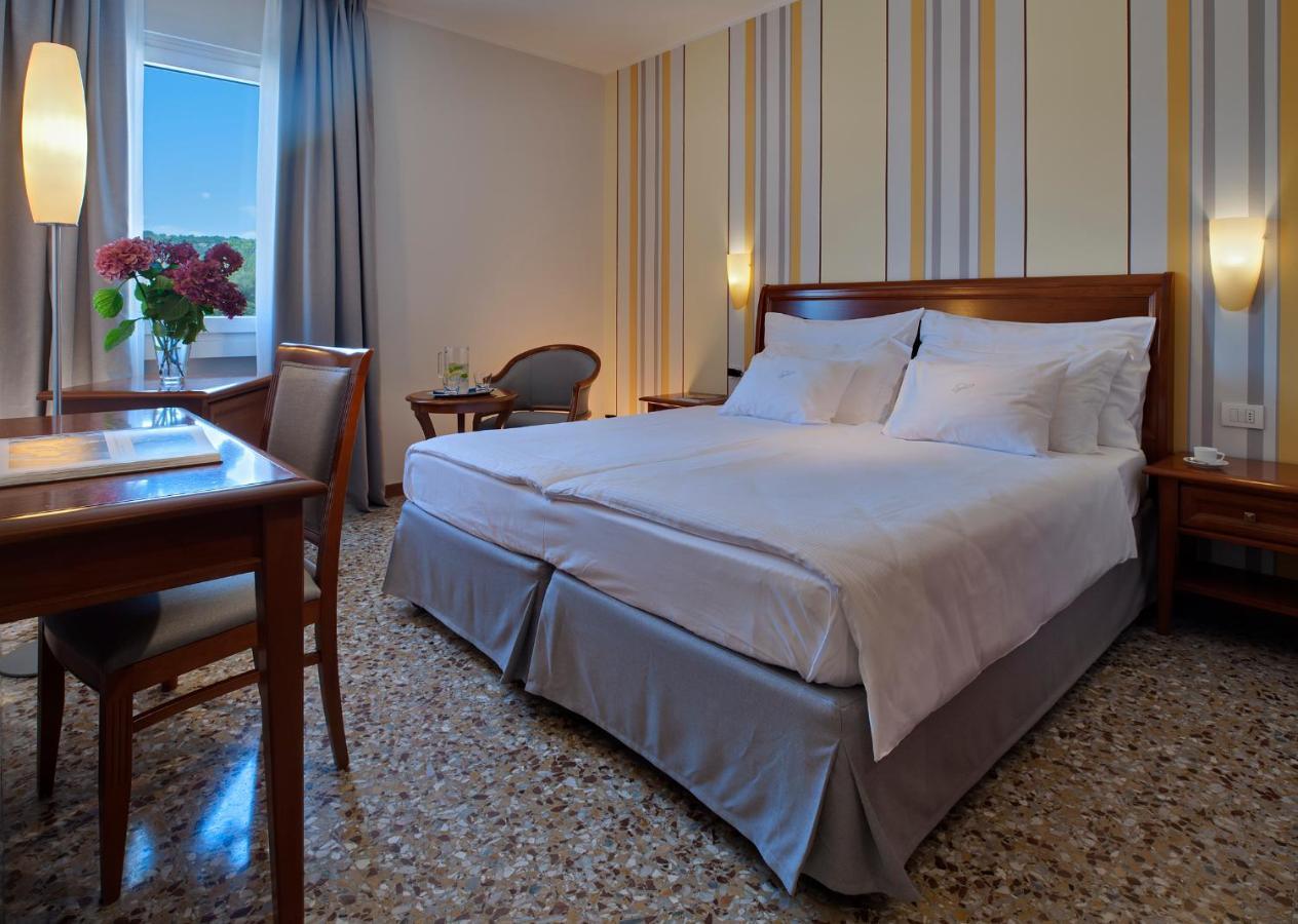 Palace Hotel San Pietro Bardolino Luaran gambar