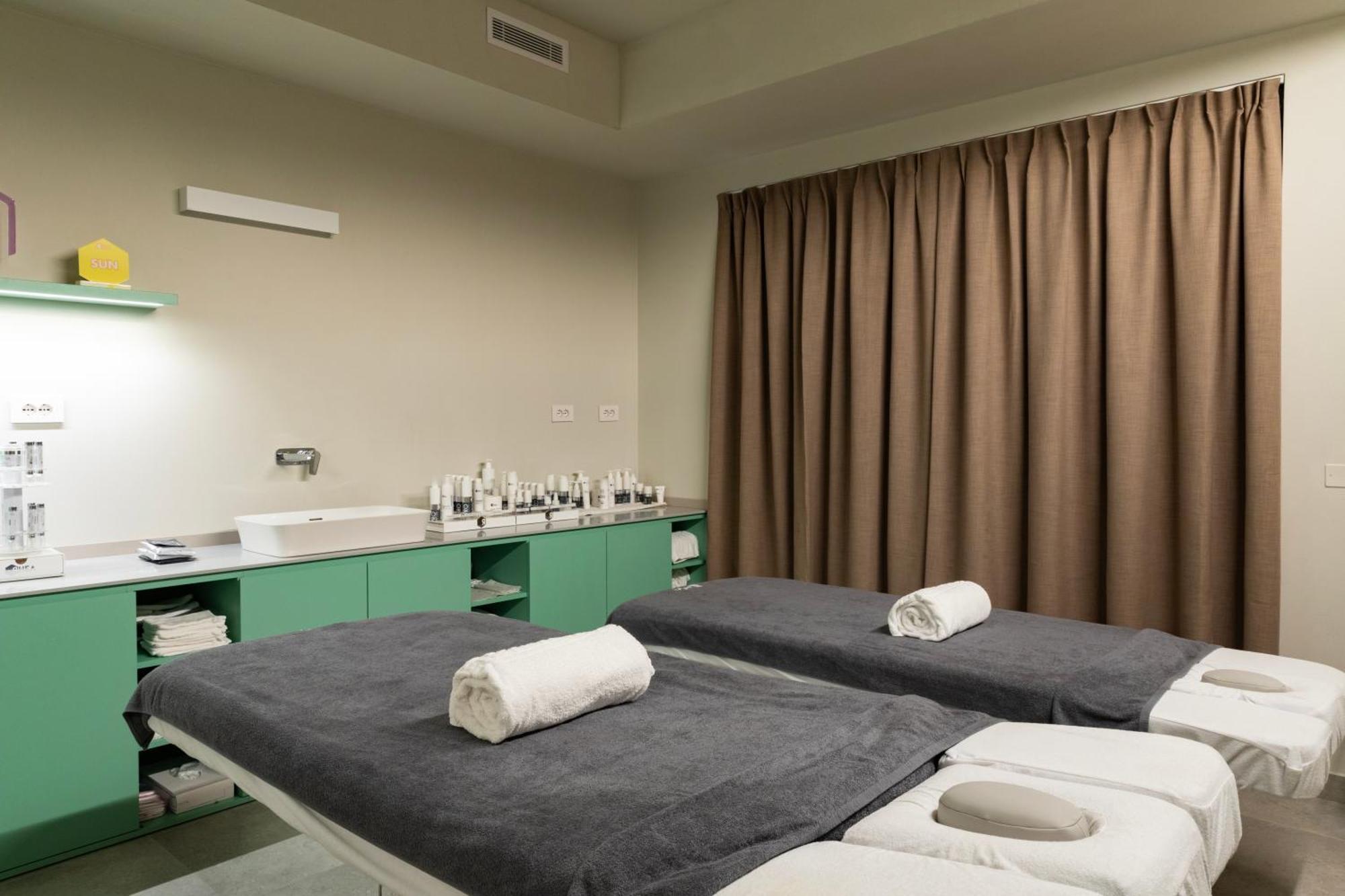 Palace Hotel San Pietro Bardolino Luaran gambar