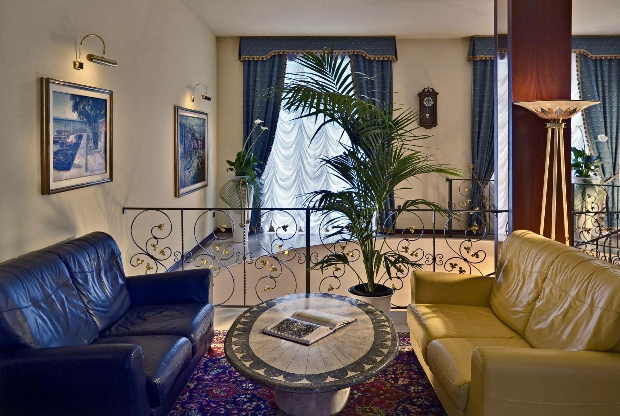 Palace Hotel San Pietro Bardolino Luaran gambar