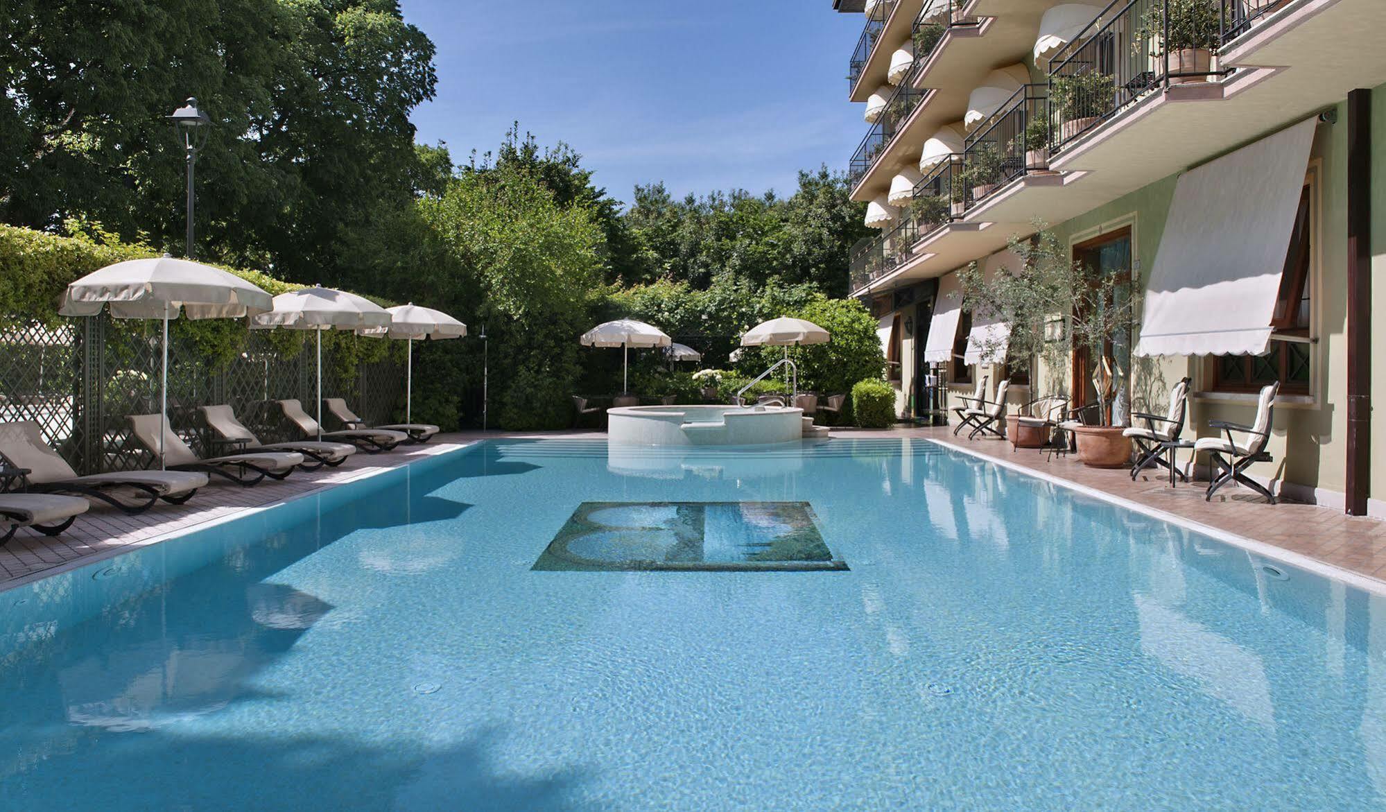 Palace Hotel San Pietro Bardolino Luaran gambar